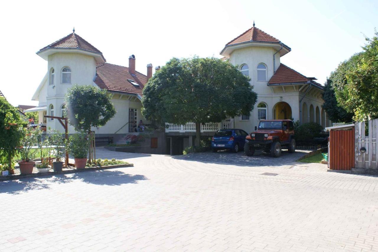 Apartment In Siofok/Balaton 19943 Exteriör bild
